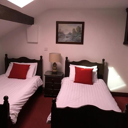 Отель The Farmers Arms Eccleston  Экстерьер фото