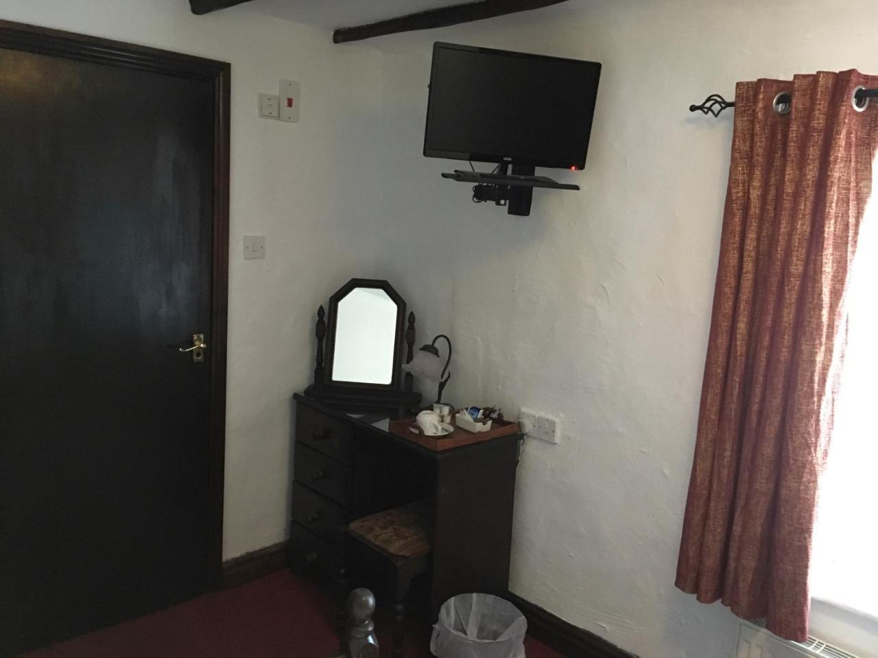 Отель The Farmers Arms Eccleston  Экстерьер фото