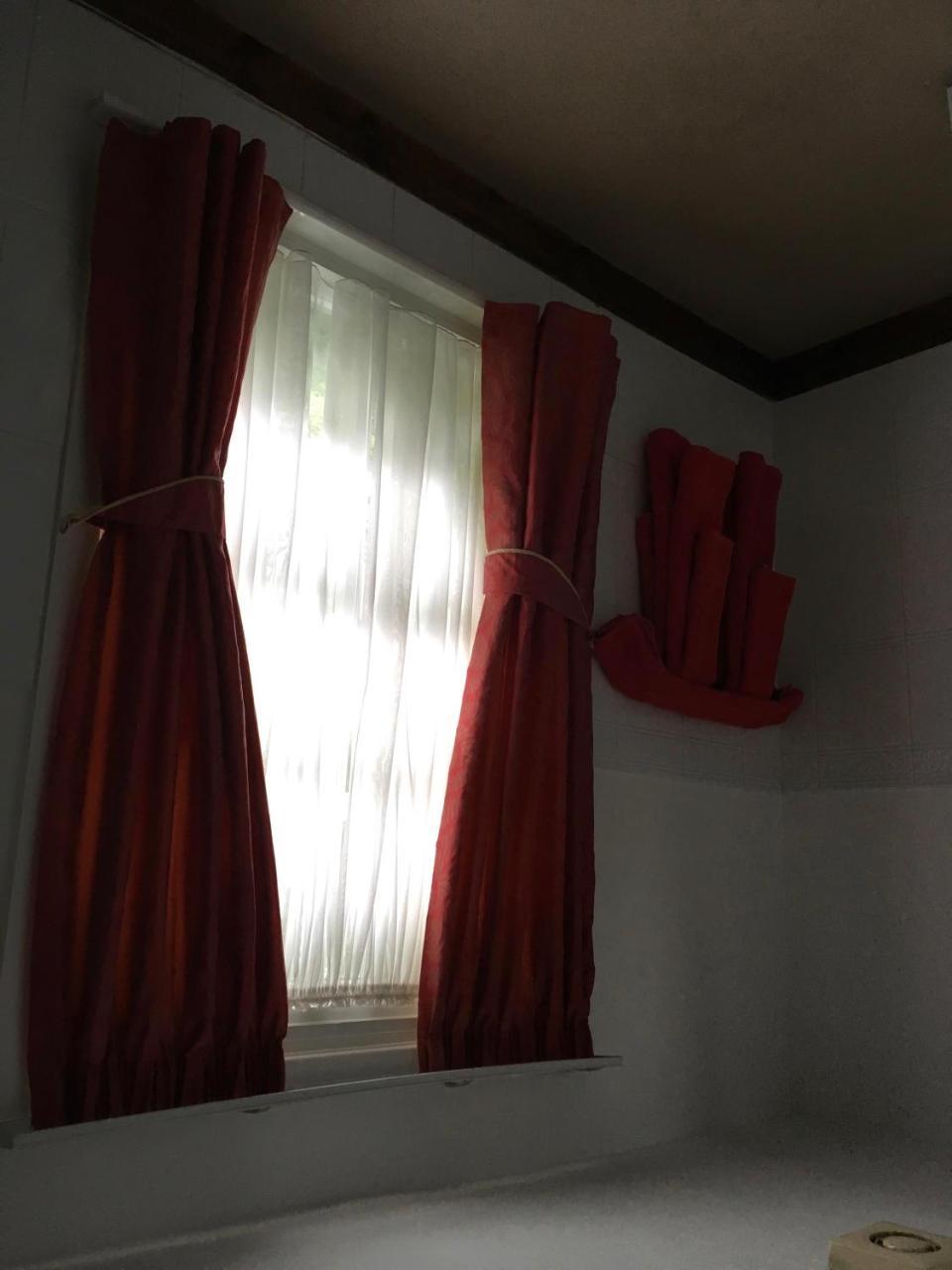 Отель The Farmers Arms Eccleston  Экстерьер фото